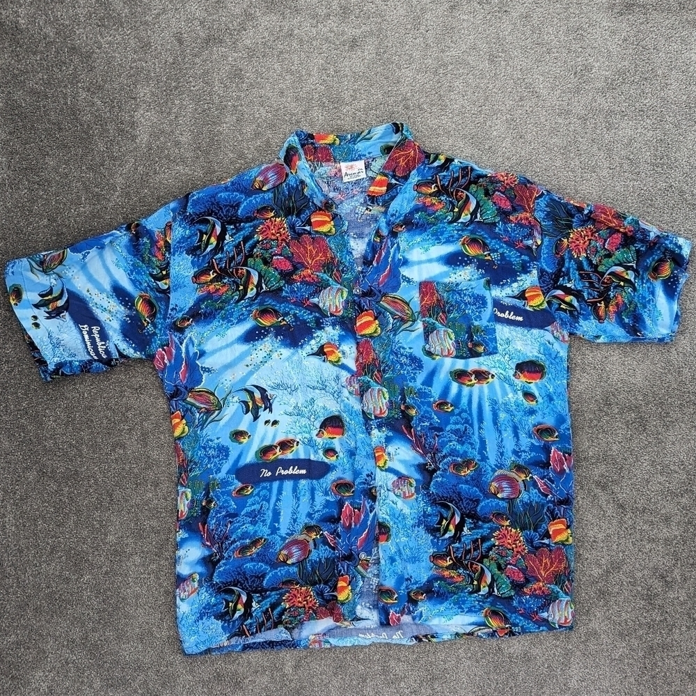 HAWAIIAN shirt style button down Tshirt size XXL